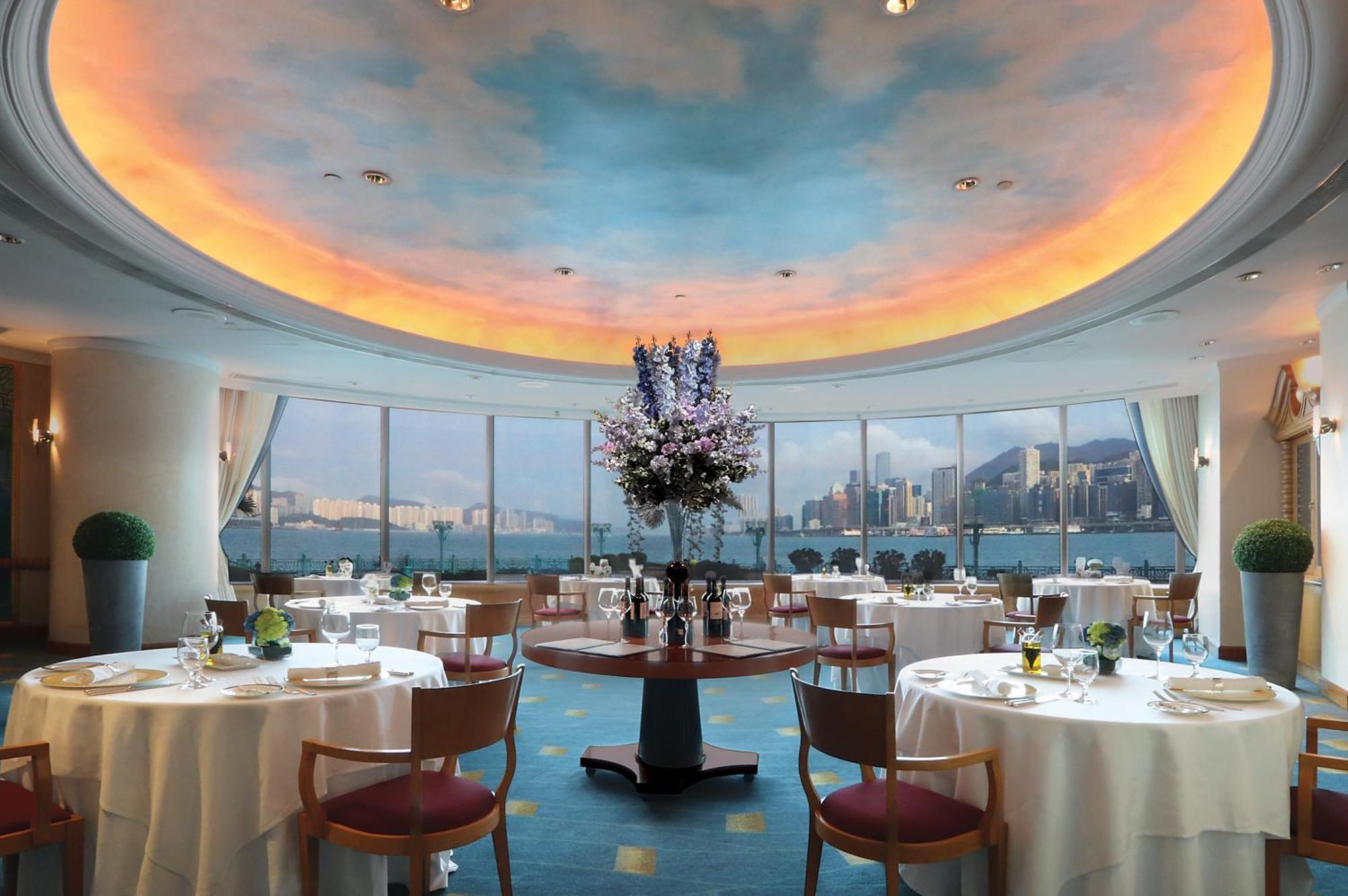Harbour Grand Kowloon Hotel Hong Kong Ngoại thất bức ảnh The Clipper Lounge at Hong Kong International Airport