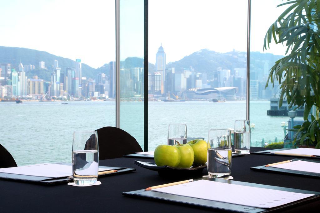 Harbour Grand Kowloon Hotel Hong Kong Ngoại thất bức ảnh The view of Victoria Harbour from the meeting room
